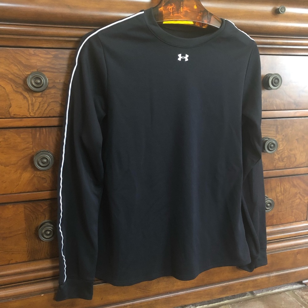 Under Amour athletic long sleeve jersey